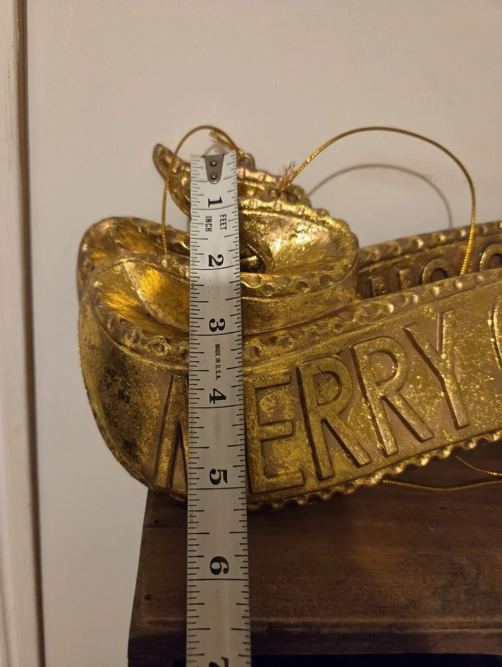 N/A festive gold